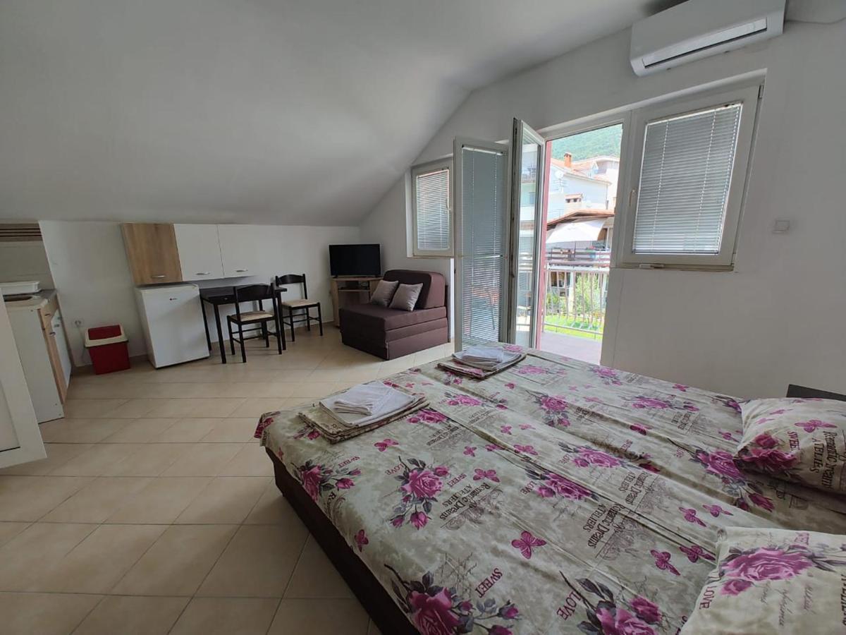 Jovanovic Apartment Tivat Exteriér fotografie